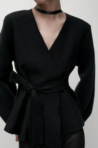 BELTED BLAZER WITH SHOULDER PADS